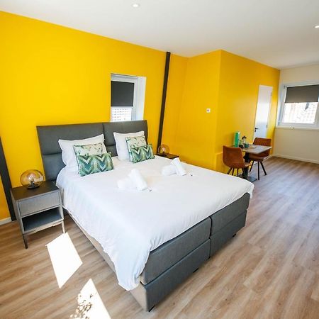 Deluxe 35M2 City Center Suite With Views - Db6C دين بوس المظهر الخارجي الصورة
